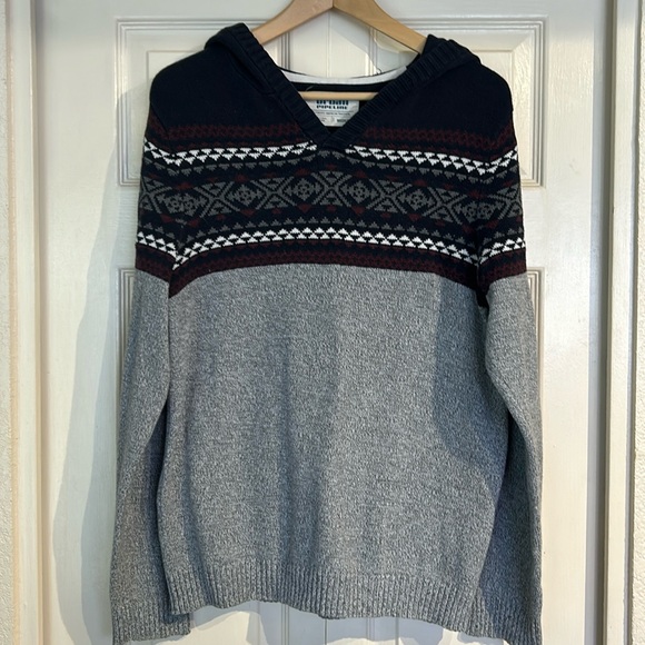 Urban Pipeline Hooded Sweater - Picture 1 of 8